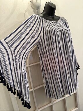 Studio West Boho Smocked Poncho Tunic Top Tassel Bell Sleeve Blue White M